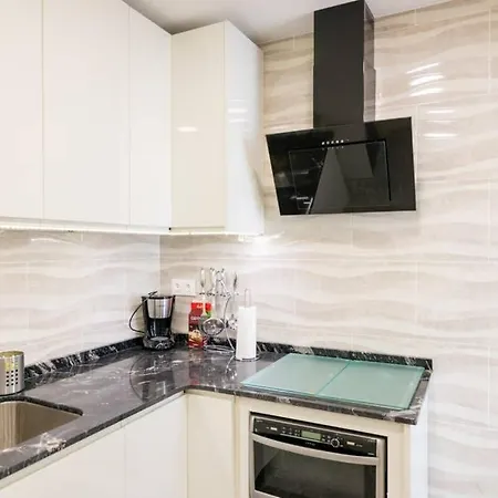 ¡nuevo! Coqueto Apartamento De 3 Habitaciones. Apartment