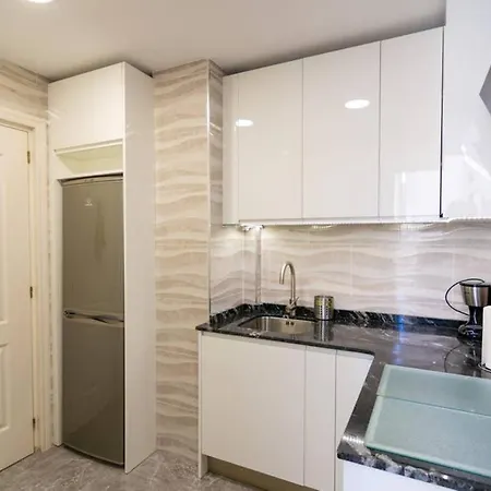 ¡nuevo! Coqueto Apartamento De 3 Habitaciones. Apartment