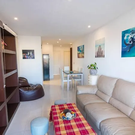 ¡nuevo! Coqueto Apartamento De 3 Habitaciones. *
